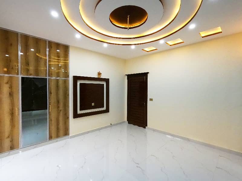 A Palatial Residence House For Sale In Johar Town Phase 2 - Block H3 Lahore 15