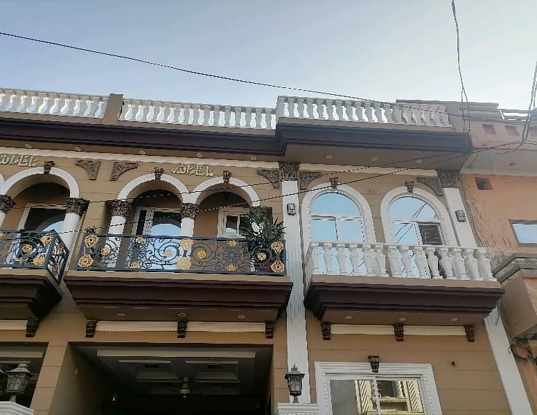 5 Marla Spacious House Is Available In Johar Town Phase 2 - Block R For sale 1