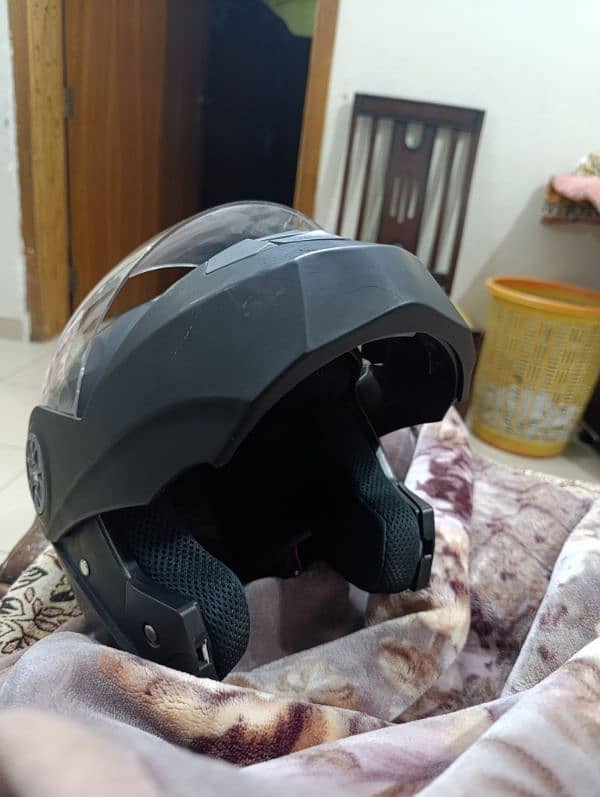 helmet 2