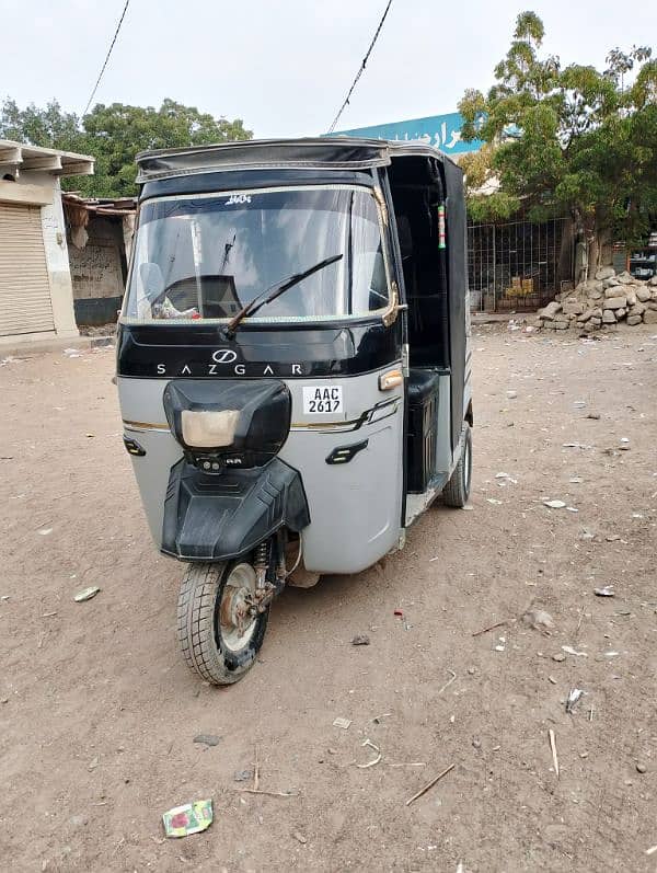 SAZGAR RIKSHA 4 stroke 3