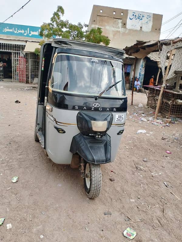 SAZGAR RIKSHA 4 stroke 4