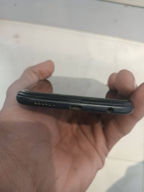 Samsung A10s 2/32 urgent for sale 7