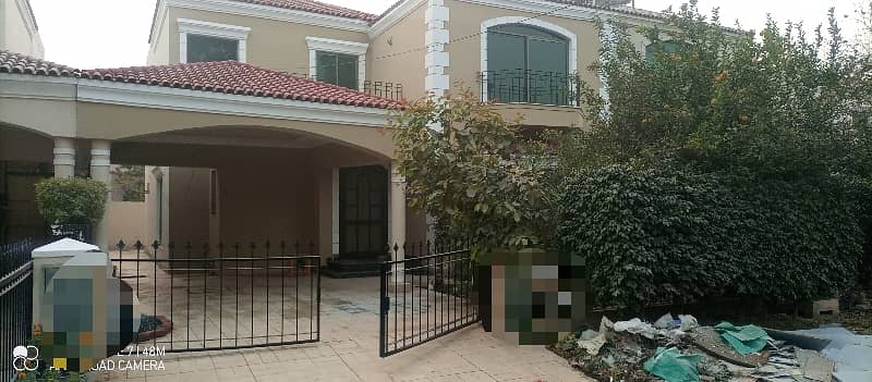 EXCELLENT VILLA SELF CONSTRUCTED MODRN LIVING IS FOR SALE 0