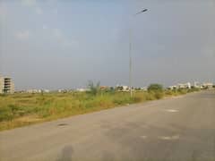 DHA Phase 7 - Block Y Residential Plot For sale Sized 5 Marla