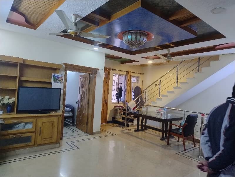 Upper Portion For Rent In G15 Size 12 Marla Water Gas Electricity All Facilities Near To Markaz Masjid Park Best Location More Five Options Available 0