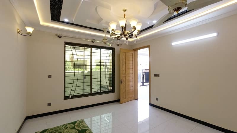 Upper Portion For Rent In G15 Size 12 Marla Water Gas Electricity All Facilities Reasonable Rent Near To Markaz Masjid Park Best Location More Five Options Available 0