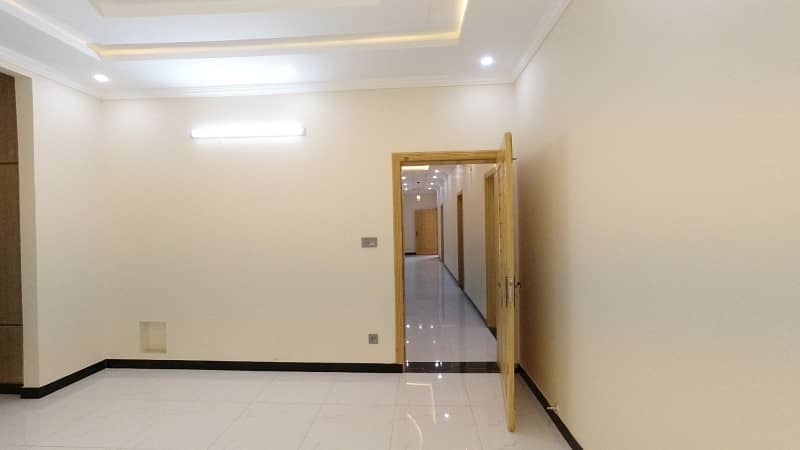 Upper Portion For Rent In G15 Size 12 Marla Water Gas Electricity All Facilities Reasonable Rent Near To Markaz Masjid Park Best Location More Five Options Available 4