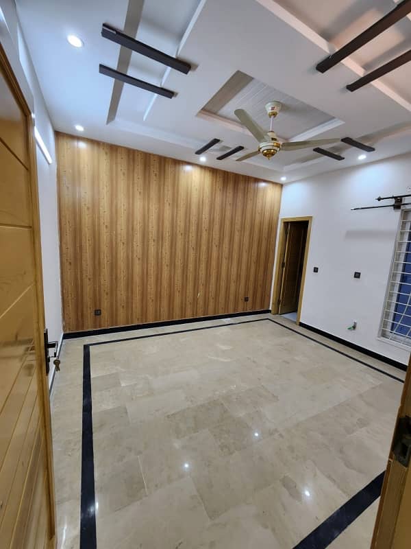 House For Sale In G15 Size 12 Marla (40*80) Double Story Near To Markaz Masjid Park Mini Market Best Location This House Is Very Reasonable Price More Ten Options Available Old & New House 6