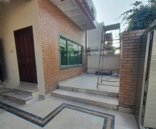 A Spacious 10 Marla Upper Portion In Margalla View Housing Society 3