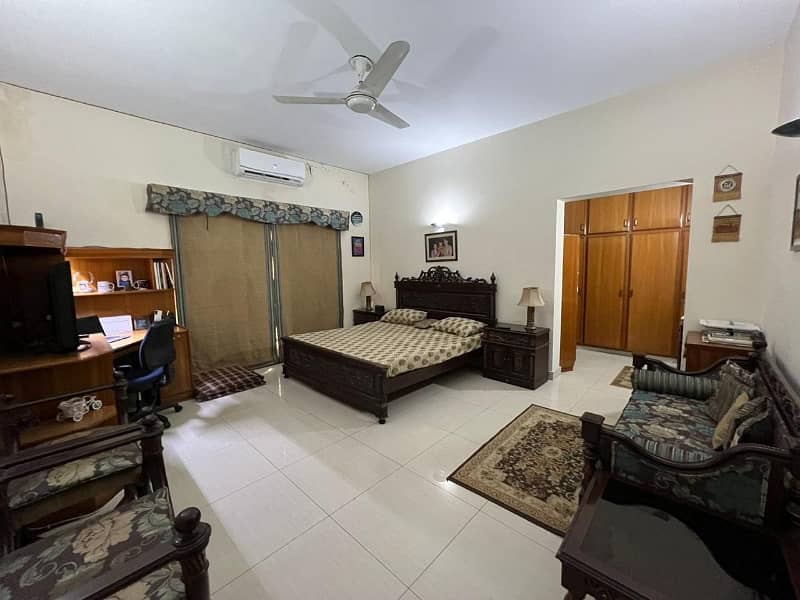 A Spacious 40 Marla House In DHA 9 Town 1