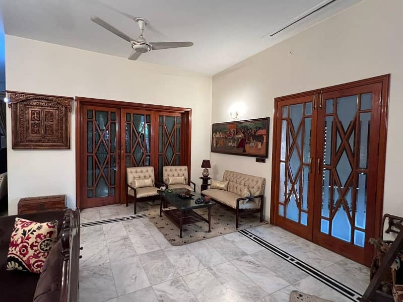 A Spacious 40 Marla House In DHA 9 Town 27