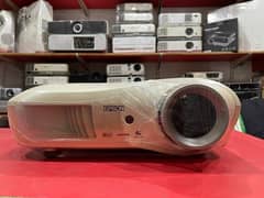 Epson EMP-TW700 Home Theater Projector