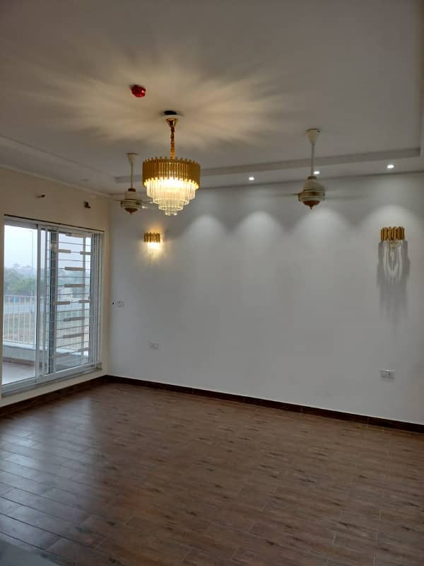 Full Basement 1 Kanal Brand New House For Sale Phase 7 U-Block 7