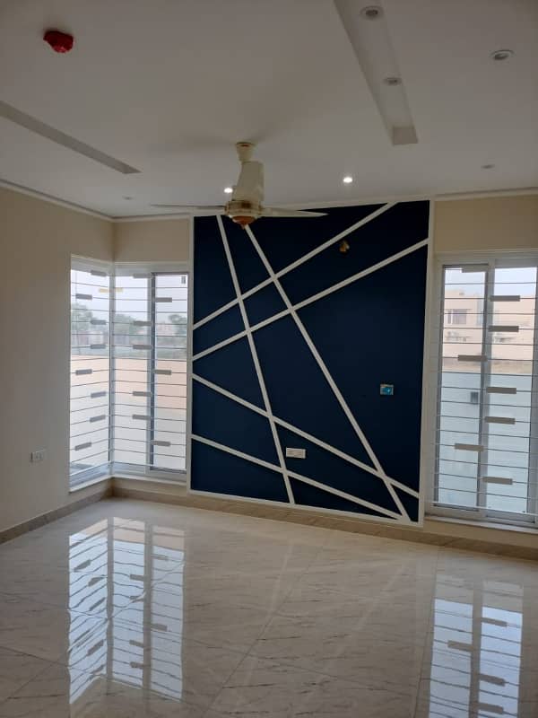 Full Basement 1 Kanal Brand New House For Sale Phase 7 U-Block 20