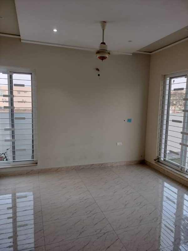 Full Basement 1 Kanal Brand New House For Sale Phase 7 U-Block 33