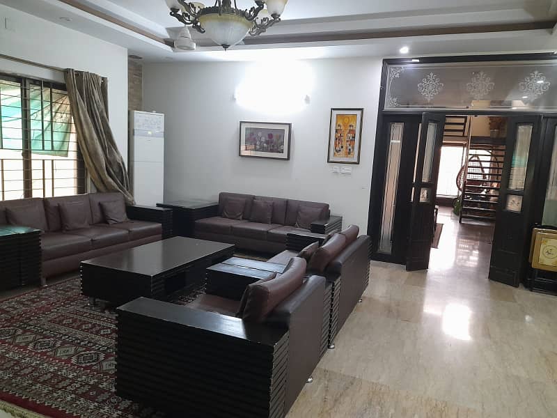 1 Kanal 1 kanal Corner Double Storey House For Sale C-Block DHA Phase 8 3