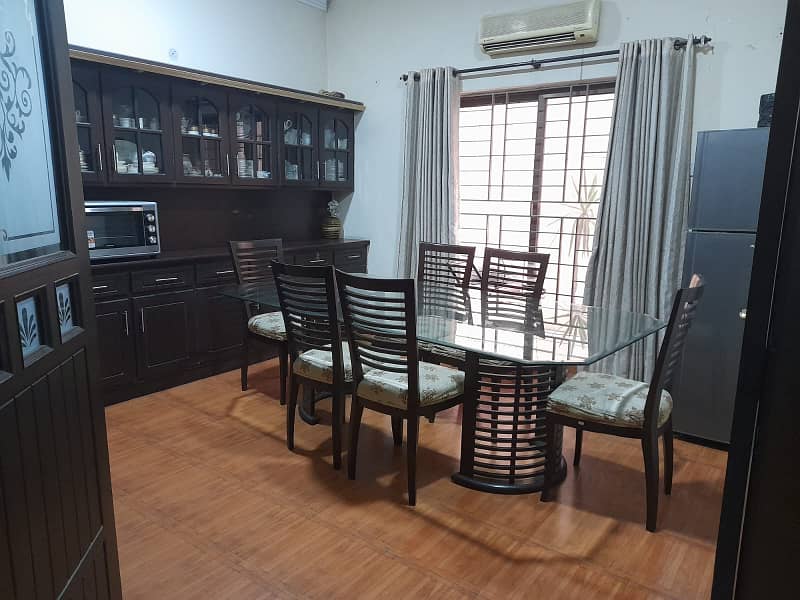 1 Kanal 1 kanal Corner Double Storey House For Sale C-Block DHA Phase 8 4