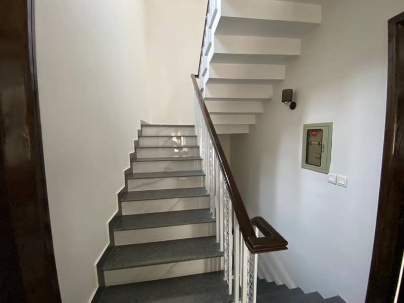 8 Marla Beautiful House For Sale DHA 9 Town 21