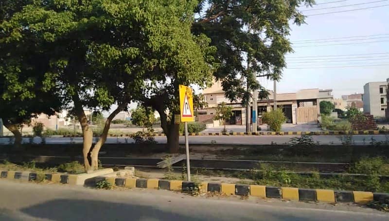 Sale A Residential Plot In Lahore Prime Location 4