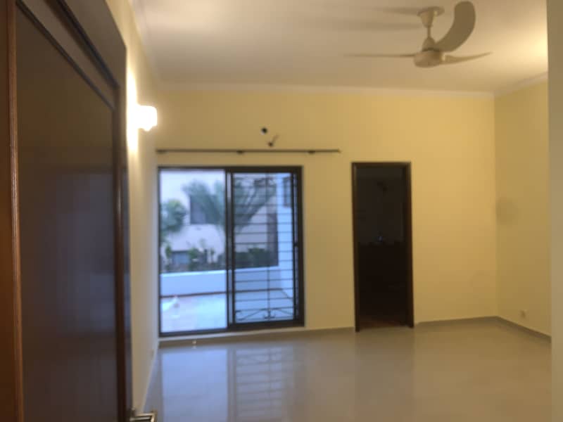 Dha Phase 8 New 10 Marla House For Rent 4