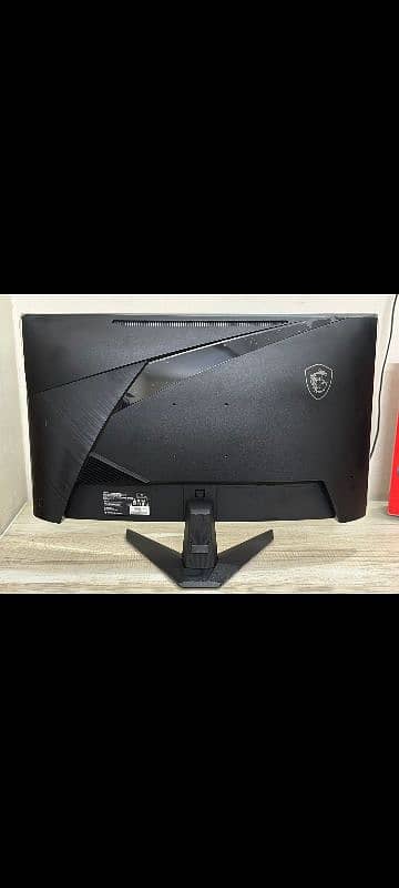 MSI  32 inch Curved WQHD Gaming Monitor 180 hz 3