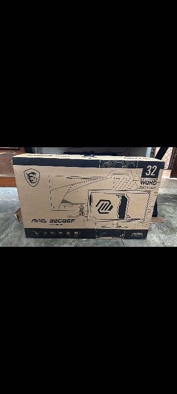 MSI  32 inch Curved WQHD Gaming Monitor 180 hz 5