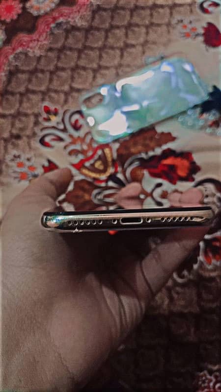 iPhone X in good condition 10/9 (PTA approved) 3