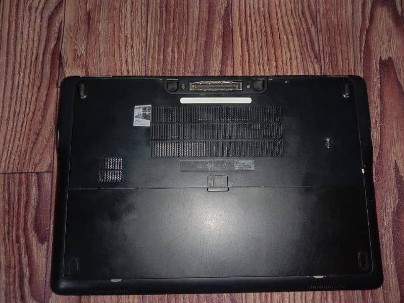 Dell latitude e7250 9