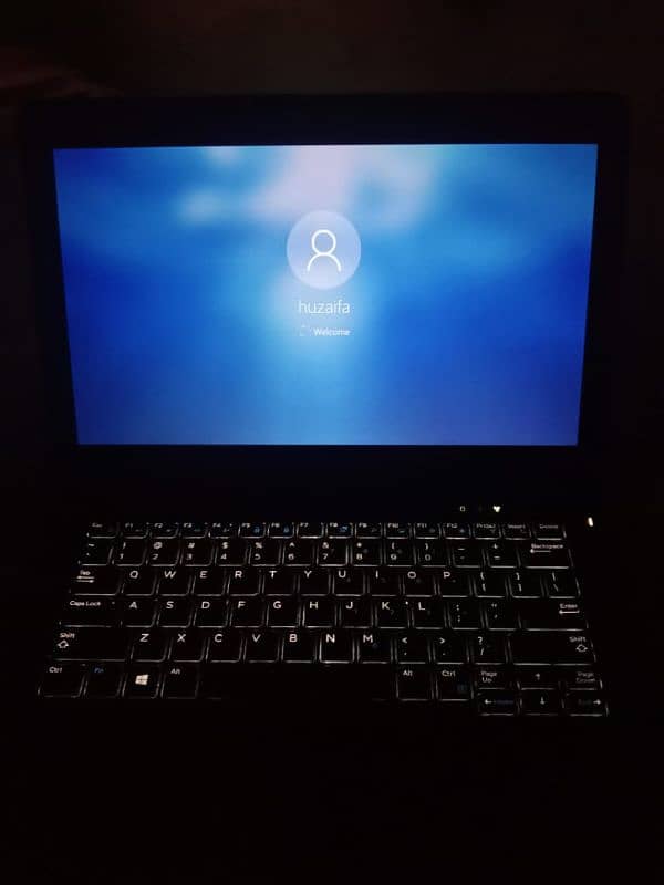 Dell latitude e7250 10