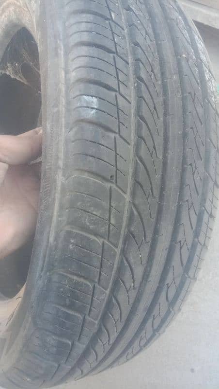 3 tyre for sale 0