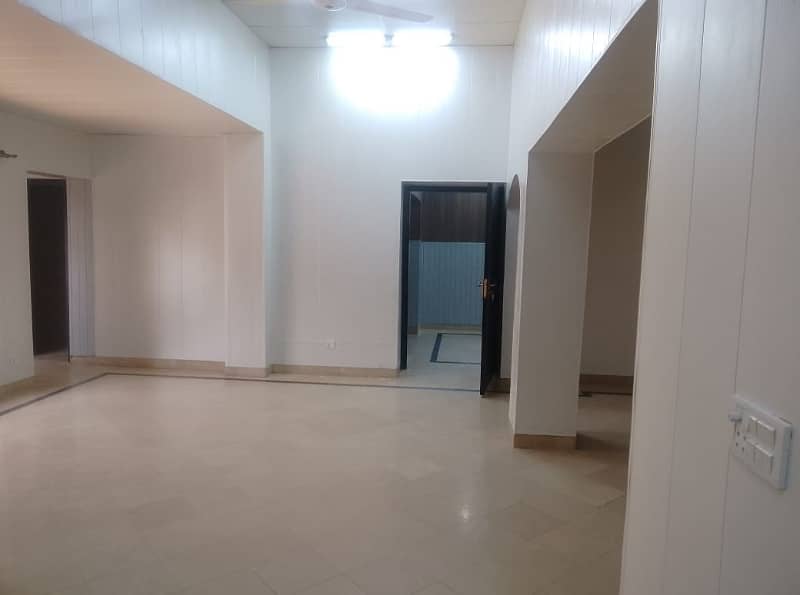 4000 Square Feet Brand New Corporation Office For Rent At Main Boulevard Gulberg 3 Lahore 18