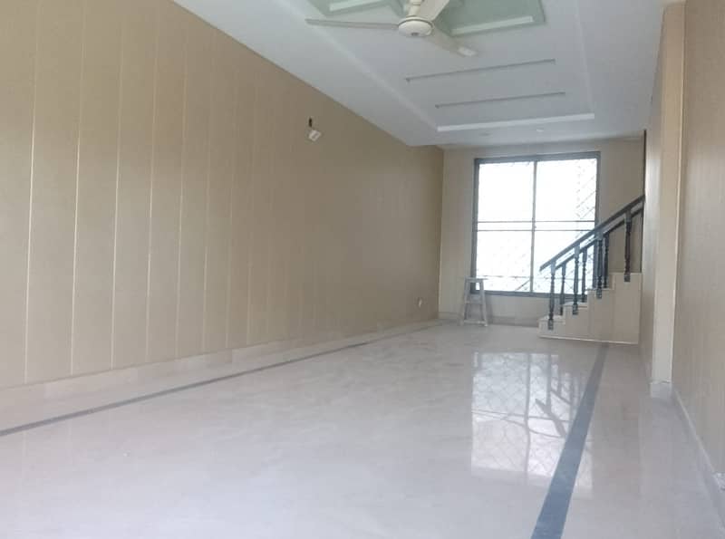 4000 Square Feet Brand New Corporation Office For Rent At Main Boulevard Gulberg 3 Lahore 28