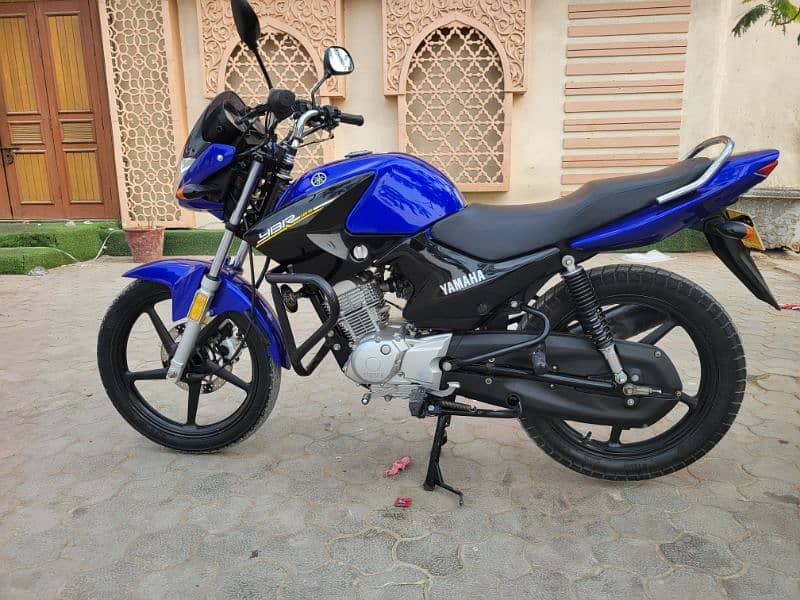 Yamaha YBR-125_Model-2021_ Hyderabad Registerd 1st owner 1