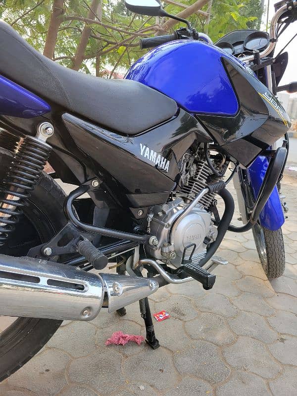 Yamaha YBR-125_Model-2021_ Hyderabad Registerd 1st owner 13