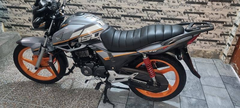 HONDA 150Fce 6