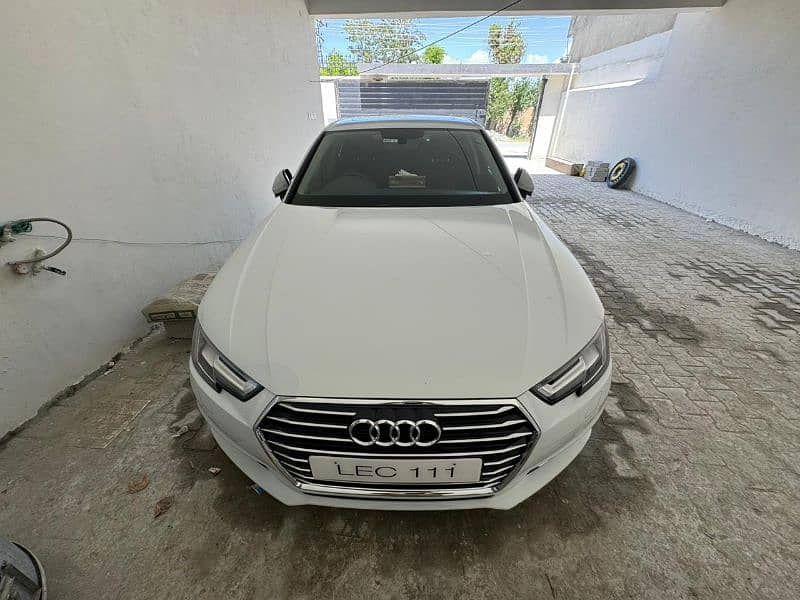 Audi A4 2019 0