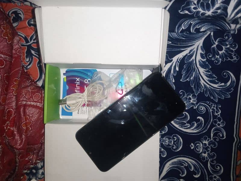 Infinix hot 8 lite 2/32 original box no open no repair 1