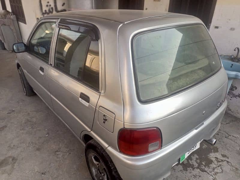 Daihatsu Cuore 2004 9