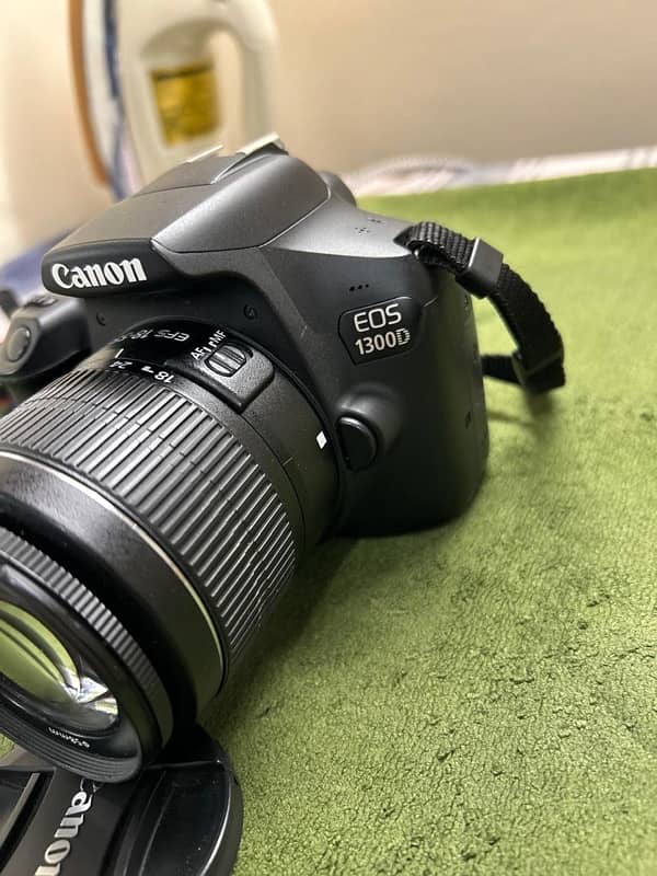 Canon EOS 1300D with 18-55 mm Lens 1