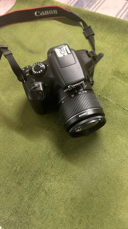 Canon EOS 1300D with 18-55 mm Lens 6