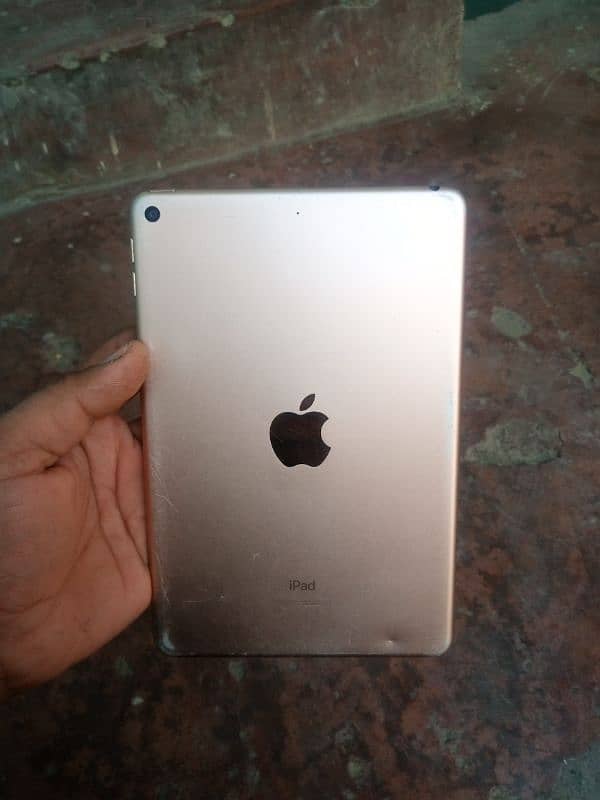 I pad mini5 64gb 7