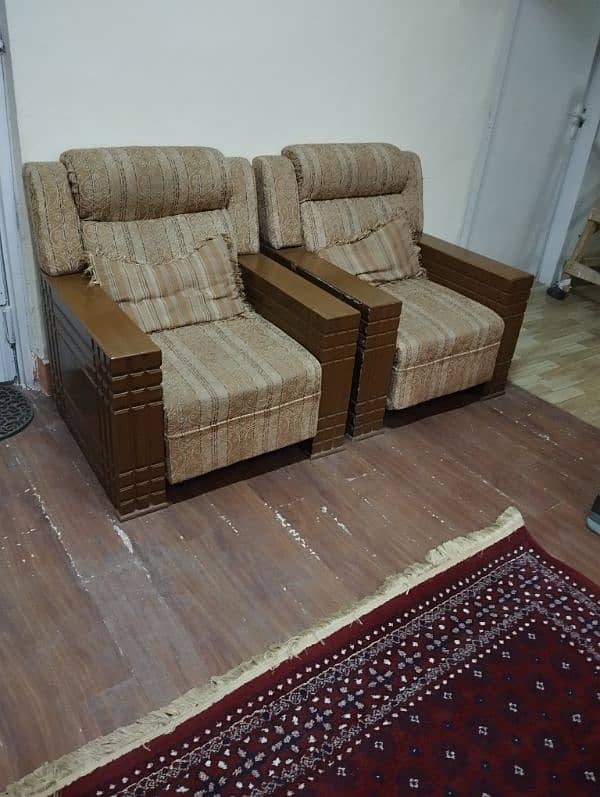 7 seater sofa with tables 2