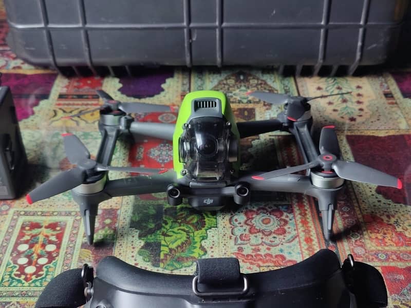 DJI FPV Combo: Immersive First-Person Drone Experience 0