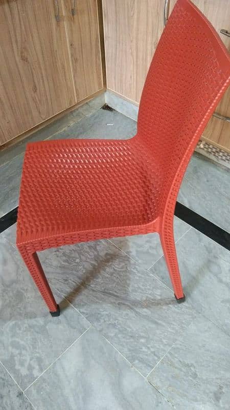 4 plastic chairs for sale condition is 10/10 3