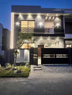 Contemporary Home with Unmatched Space & Luxury Your Dream Home Awaits!