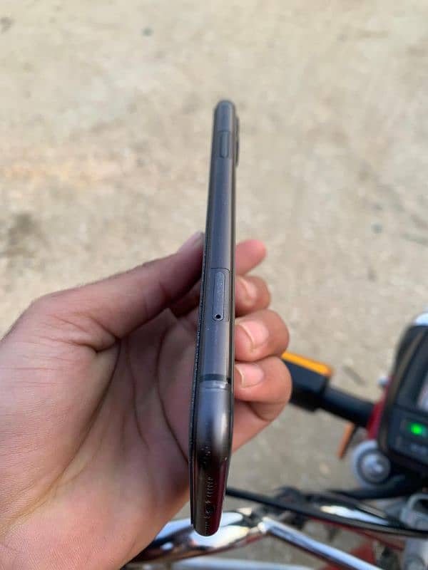 iphone 11 conditions used like new 1