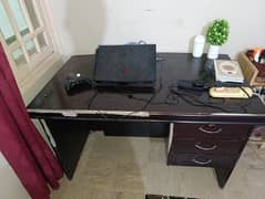 GAMING TABLE