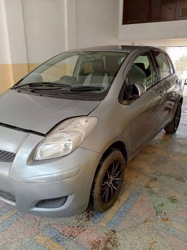 Toyota Vitz 2012 3