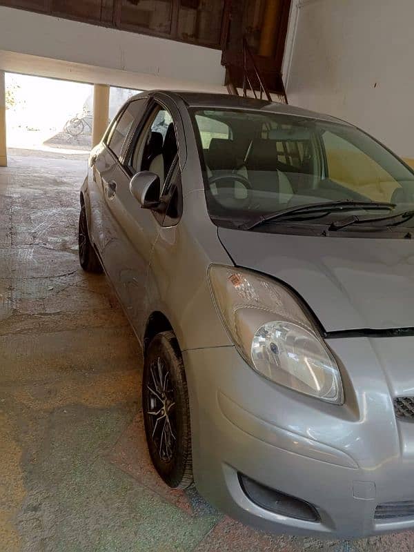 Toyota Vitz 2012 5