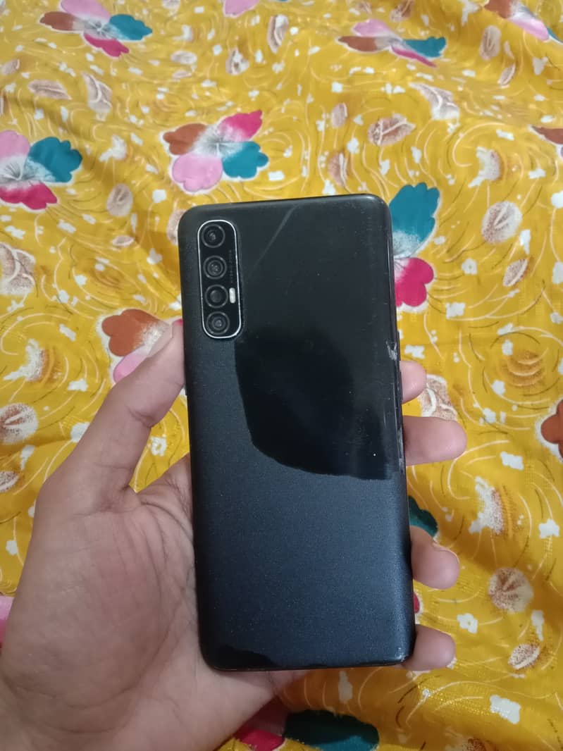 OPPO Reno 3 pro 8 256 6